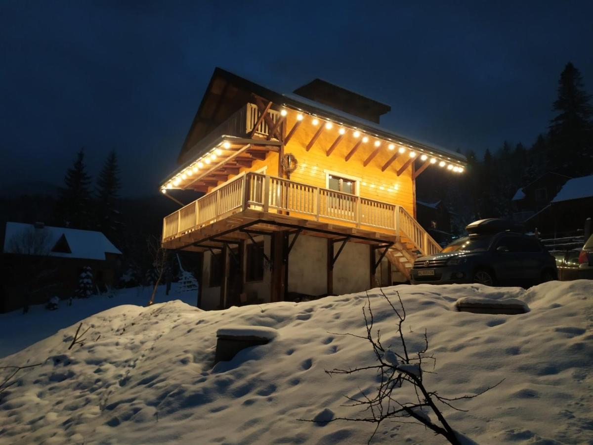 Бриндуш Villa Tatariv Exteriör bild